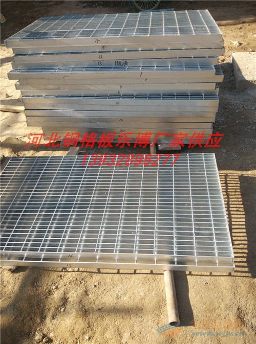 镀锌钢格板与不锈钢格栅板的地区应用与特点